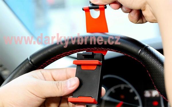 Držák mobilního telefonu do auta na volant