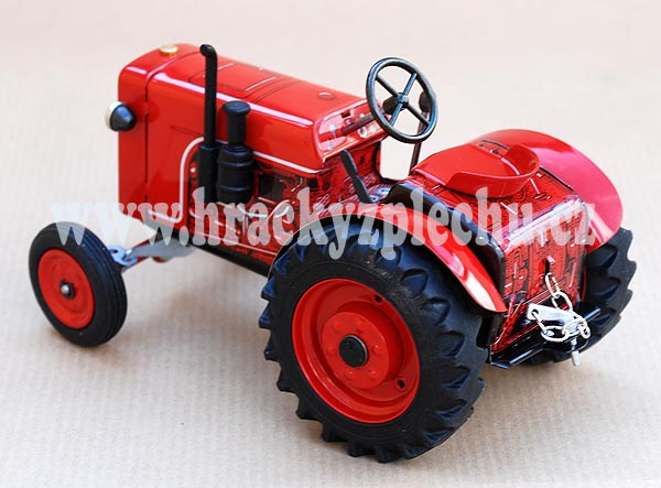 Traktor Fahr F22 - na klíček